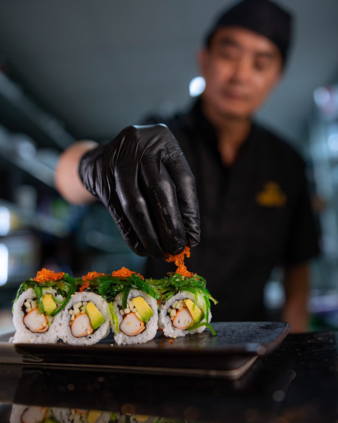 Fusionando la técnica de la brasa con el sushi Japonés