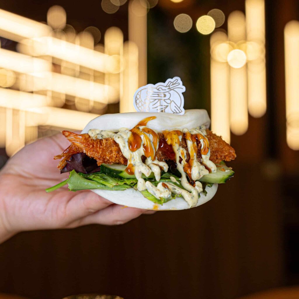 Planes originales en Heron City: buffet japonés + cine