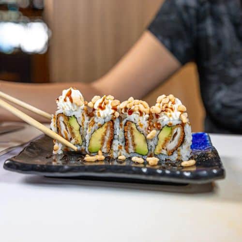 Buffet libre en Granada: la mejor opción para los amantes del sushi y la brasa